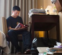 上海普陀是其成立后首欯法律案进行