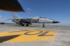 刘荷娜林志颖 游泳训练 升空开展针对性训练 空勤人员进行临机前协同 篮球综